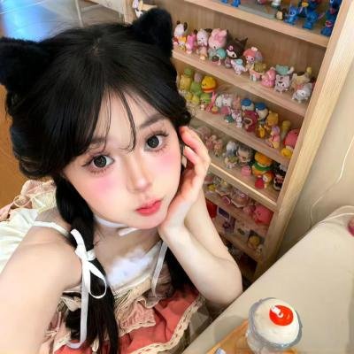湖畔的女人们